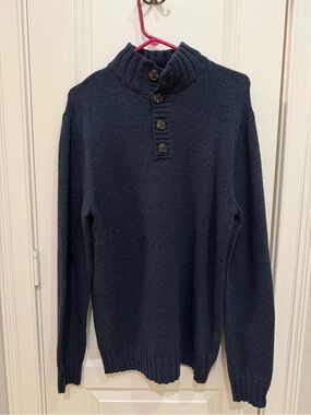 Blue old navy sweater